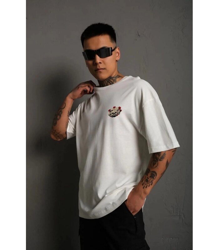unisex-bisiklet-yaka-baskili-oversize-t-shirt-beyaz-3544644-sw853sh1280-53403ed8a6-700x800-1 Erkek Kısa Kol Tişört Bisiklet Yaka KURU KAFA Baskılı T-Shirt - Beyaz - Görsel 1