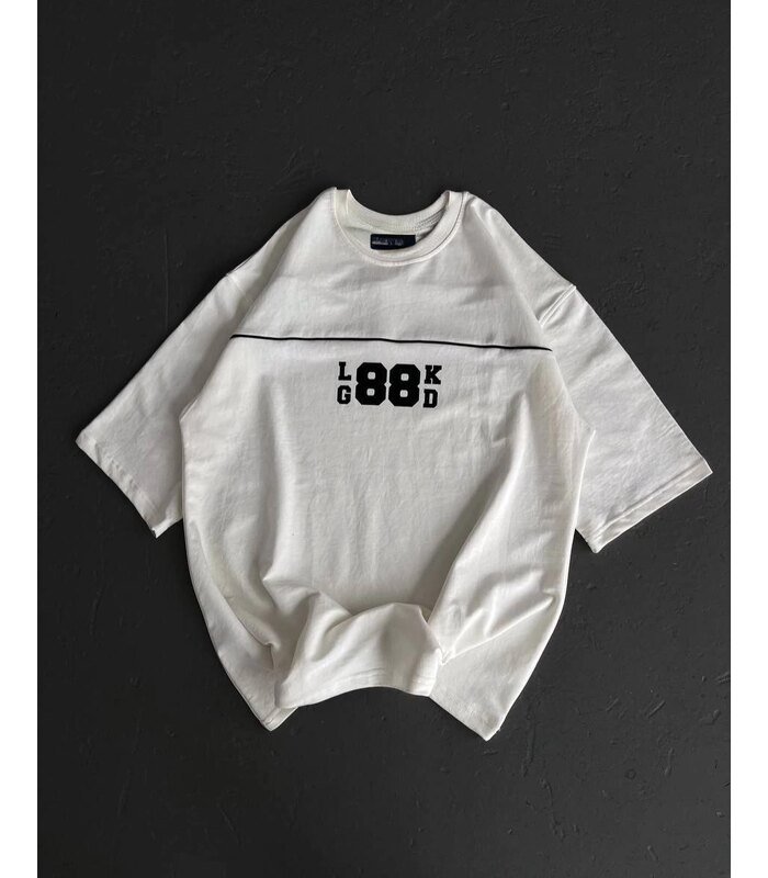 unisex-bisiklet-yaka-baskili-oversize-t-shirt-beyaz-7095338-sw934sh1182-a643e2c98f-700x800-1 Kadın Baskılı T-Shirt Kısa Kol Bisiklet Yaka Oversize Rahat Kalıp Günlük Tişört - Beyaz - Görsel 1